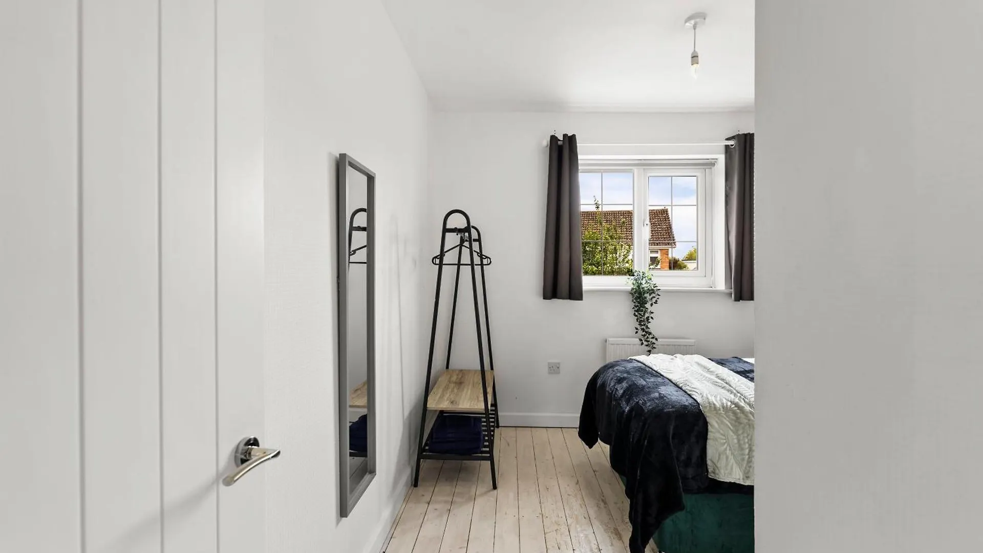 Spacious 5-Bedroom Home In Cheltenham GLOUCESTERSHIRE United Kingdom